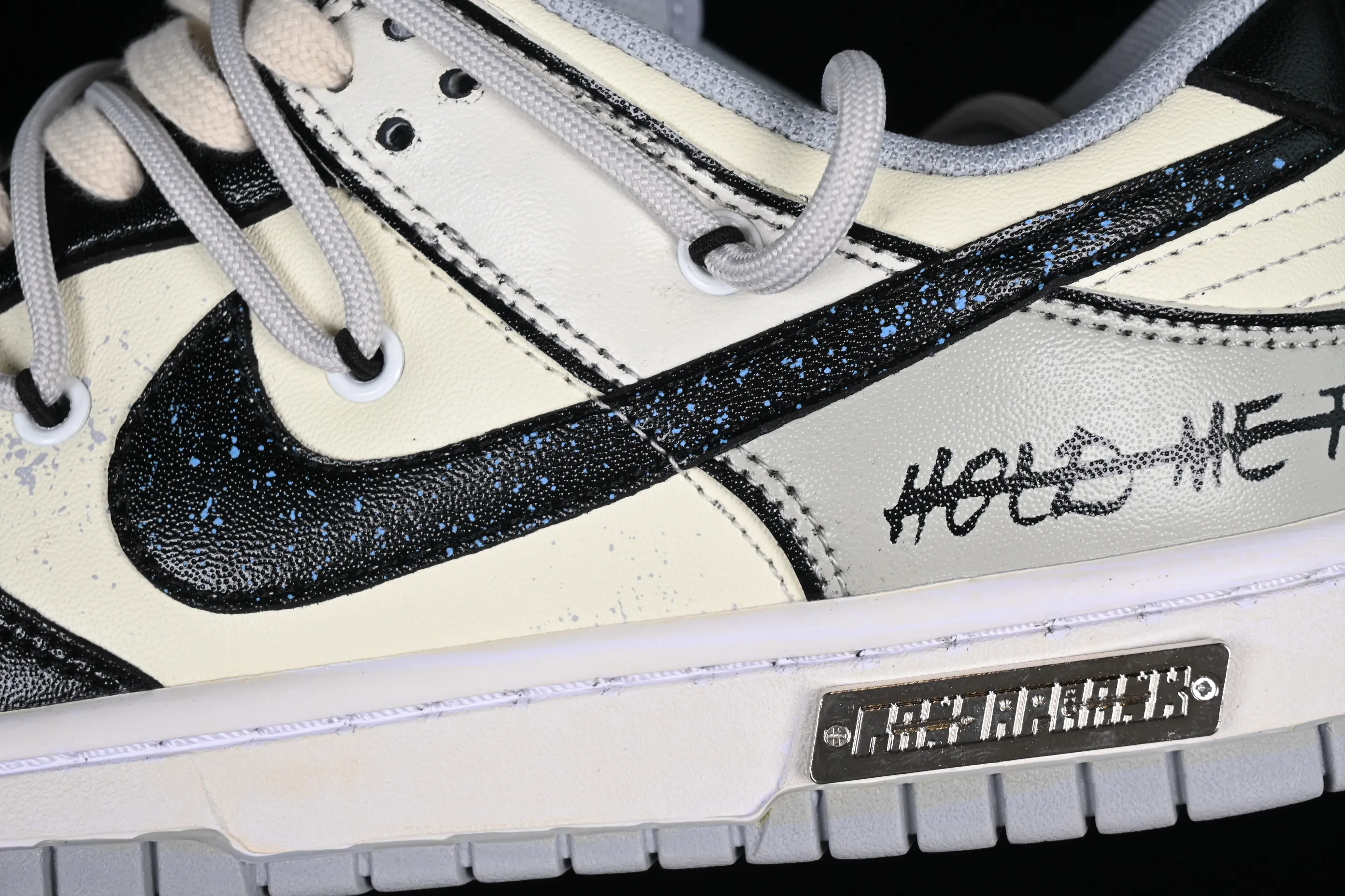 All Categories Nk SB Dunk Series Nk SB Dunk Low Low-top sneakers Customized large box Nk Dunk Low "Miami Hurricanes" Space Exploration Star Trek Customized version of deconstructed straps retro distressed low-top sneakers DJ6188-003